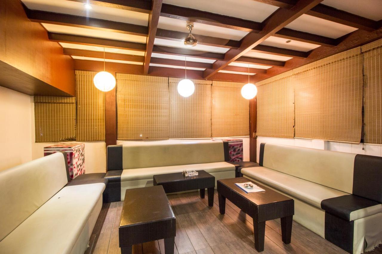Fabhotel Kangra Roadway Inn Tanda Eksteriør bilde