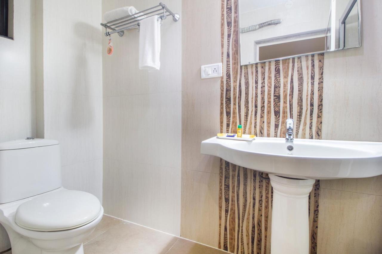 Fabhotel Kangra Roadway Inn Tanda Eksteriør bilde